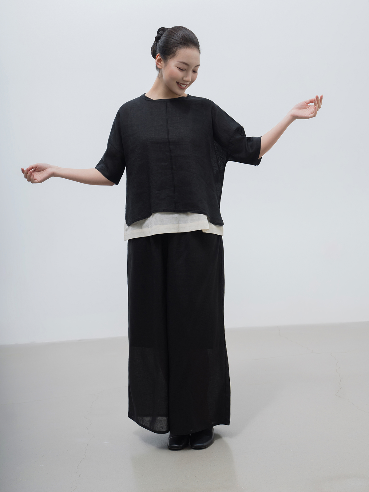 ラミーリヨセル ワイドパンツ　モノトーン