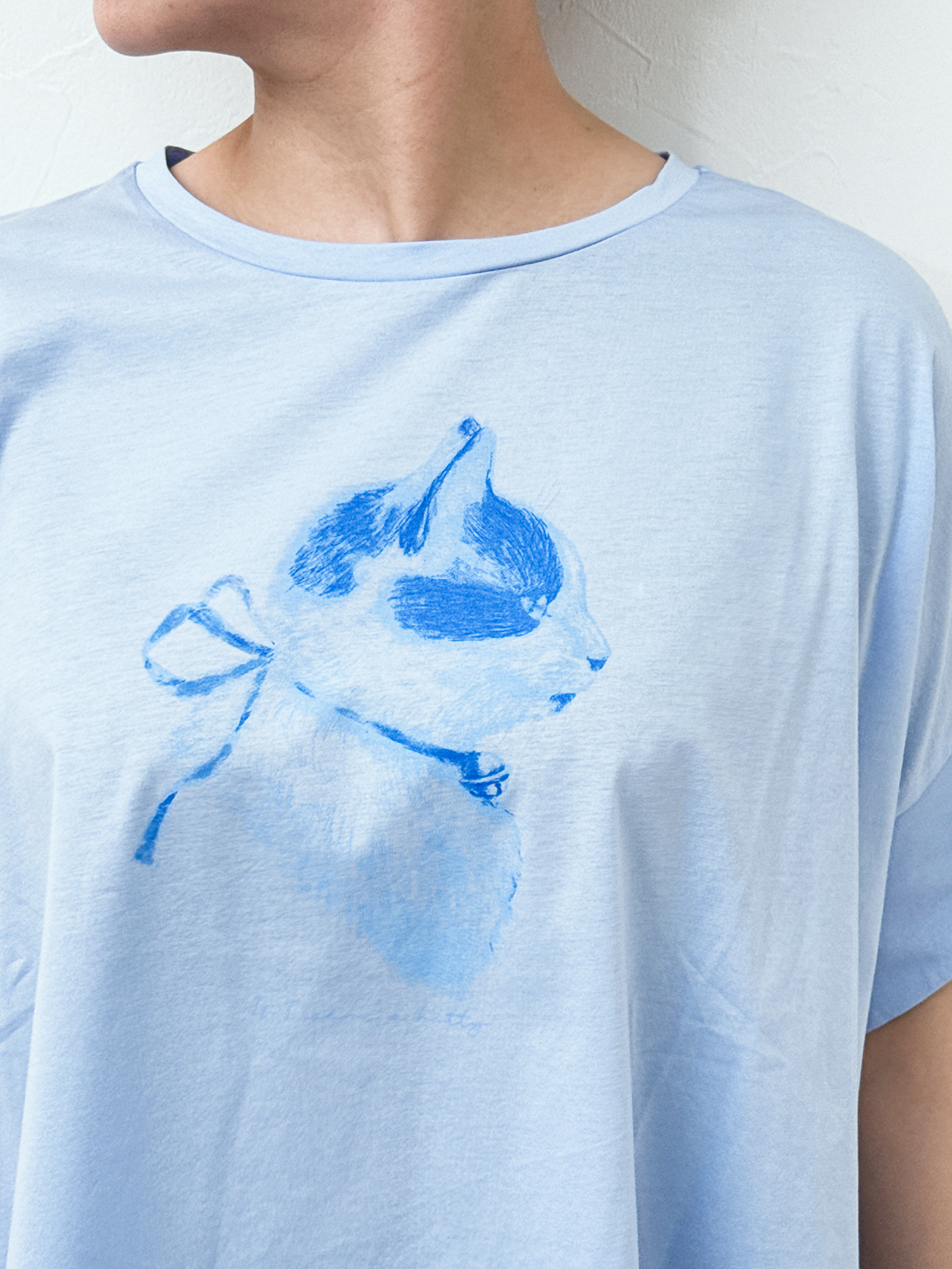 スタッフデザインT    愛猫「ミー」とつくった、猫Tシャツ