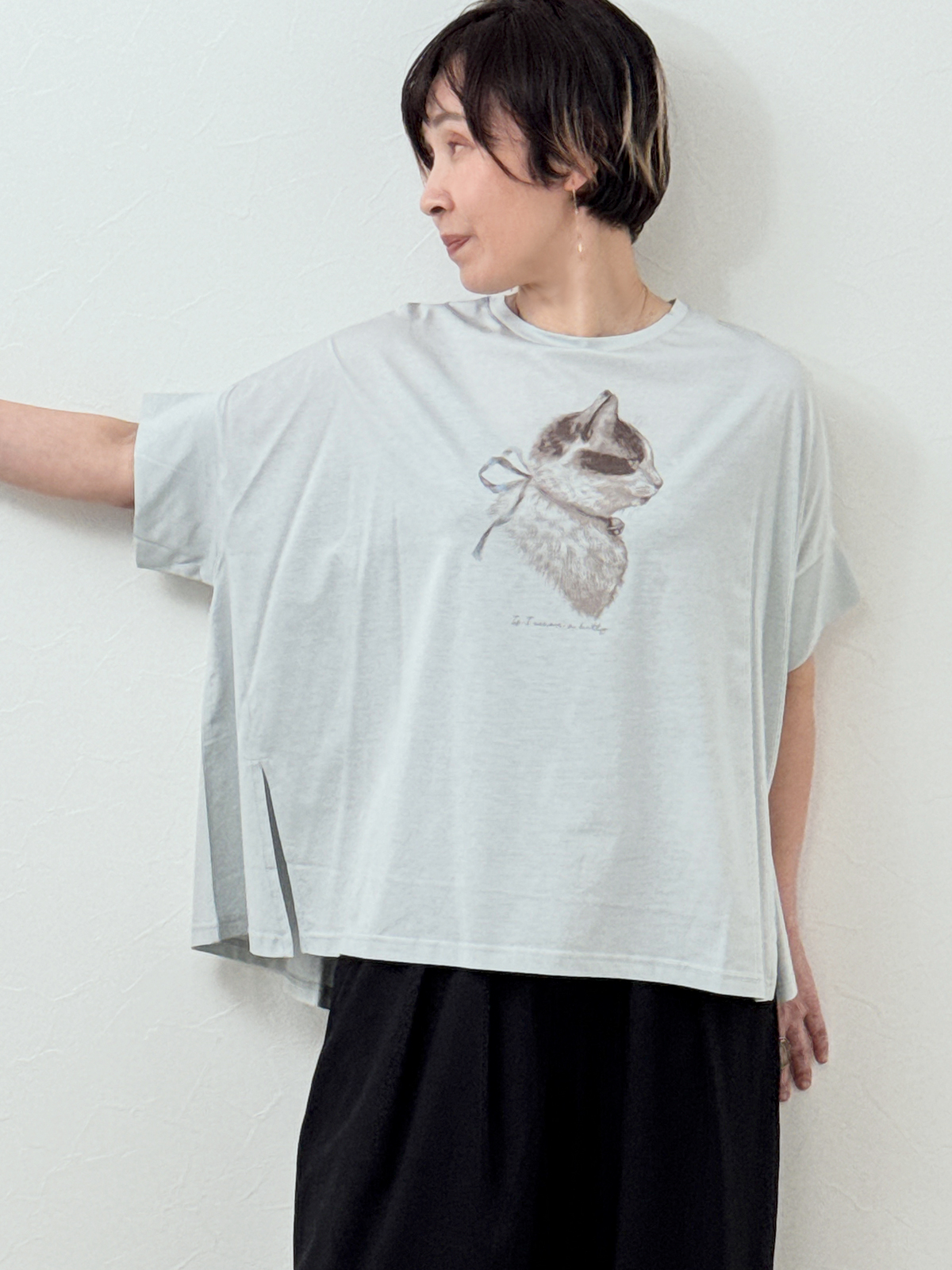 スタッフデザインT    愛猫「ミー」とつくった、猫Tシャツ