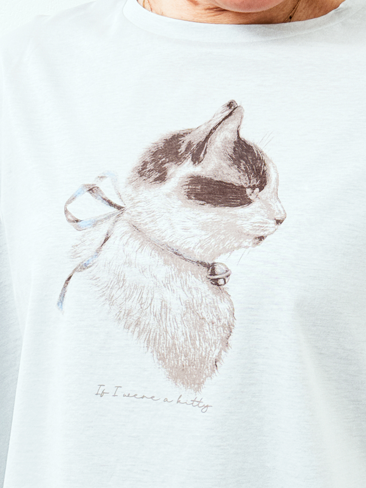 スタッフデザインT    愛猫「ミー」とつくった、猫Tシャツ