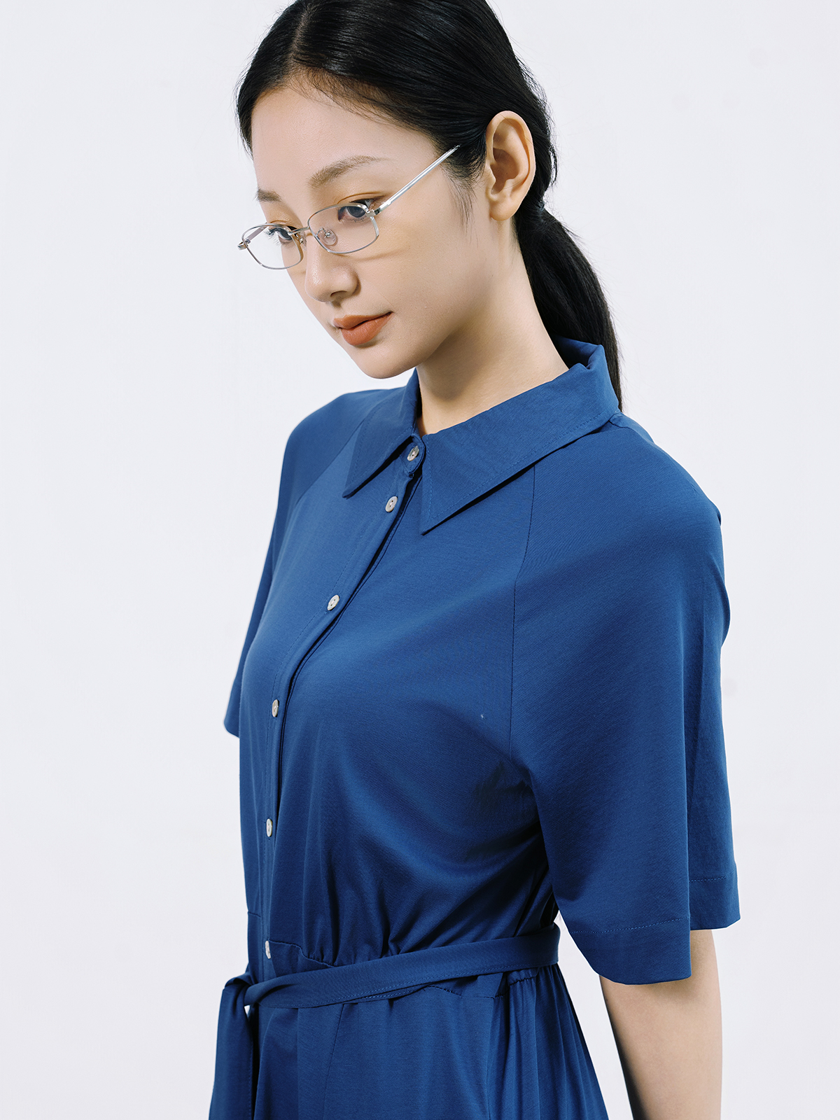 大人仕立てのコットンシャツワンピース