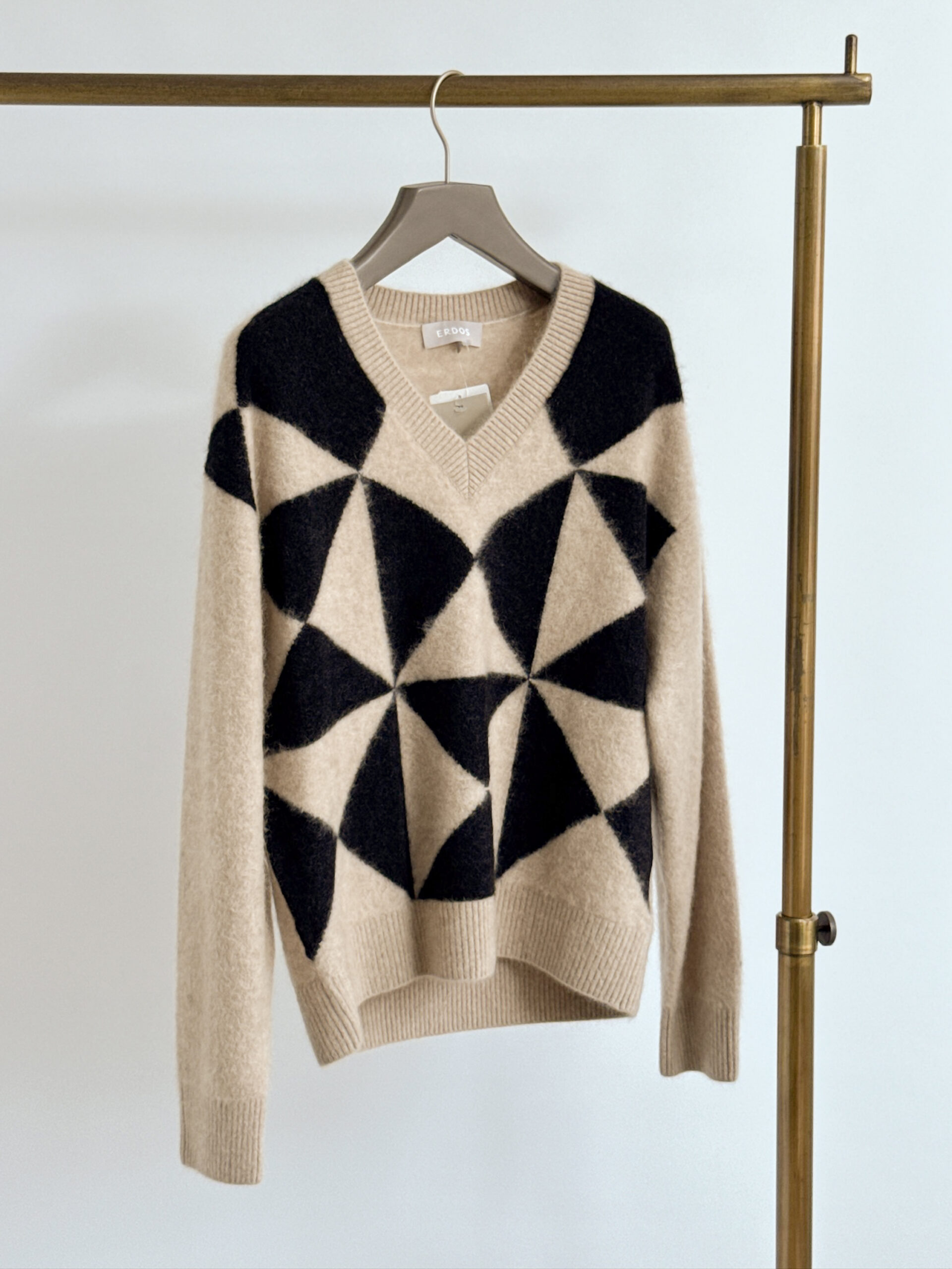 オルドス トライアングルパターンカシミヤニット