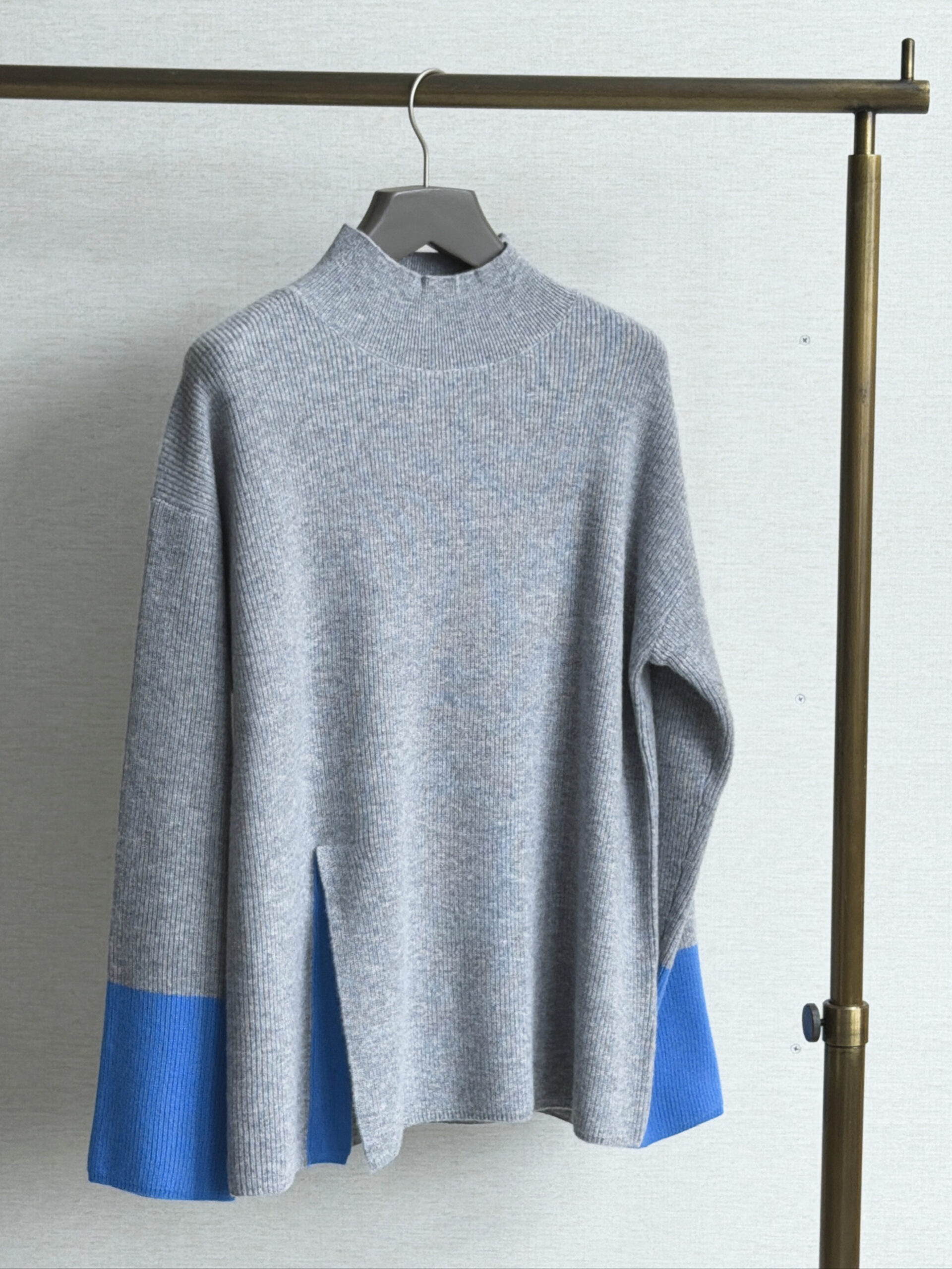 セモア ウールカシミヤスリットニット