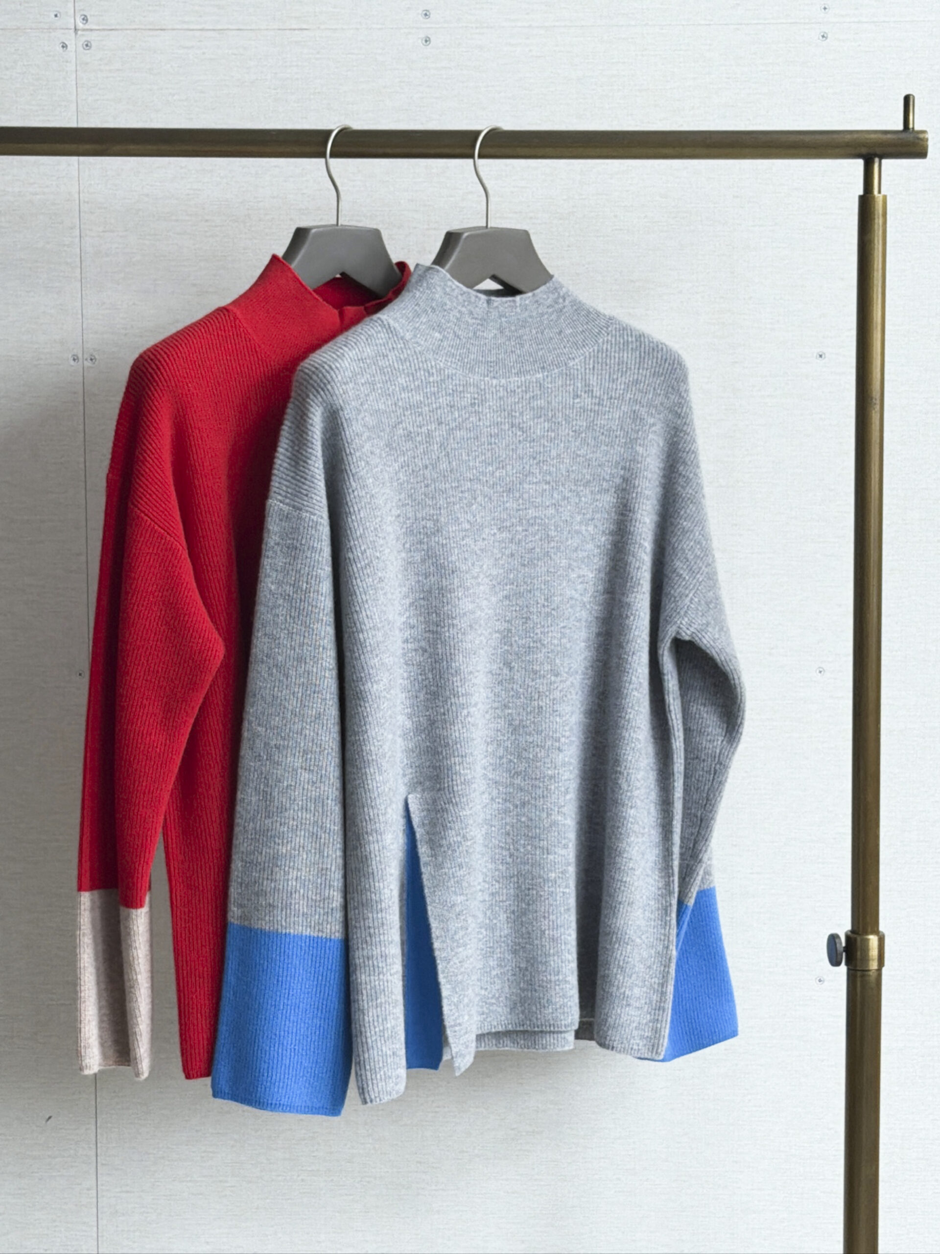 セモア ウールカシミヤスリットニット