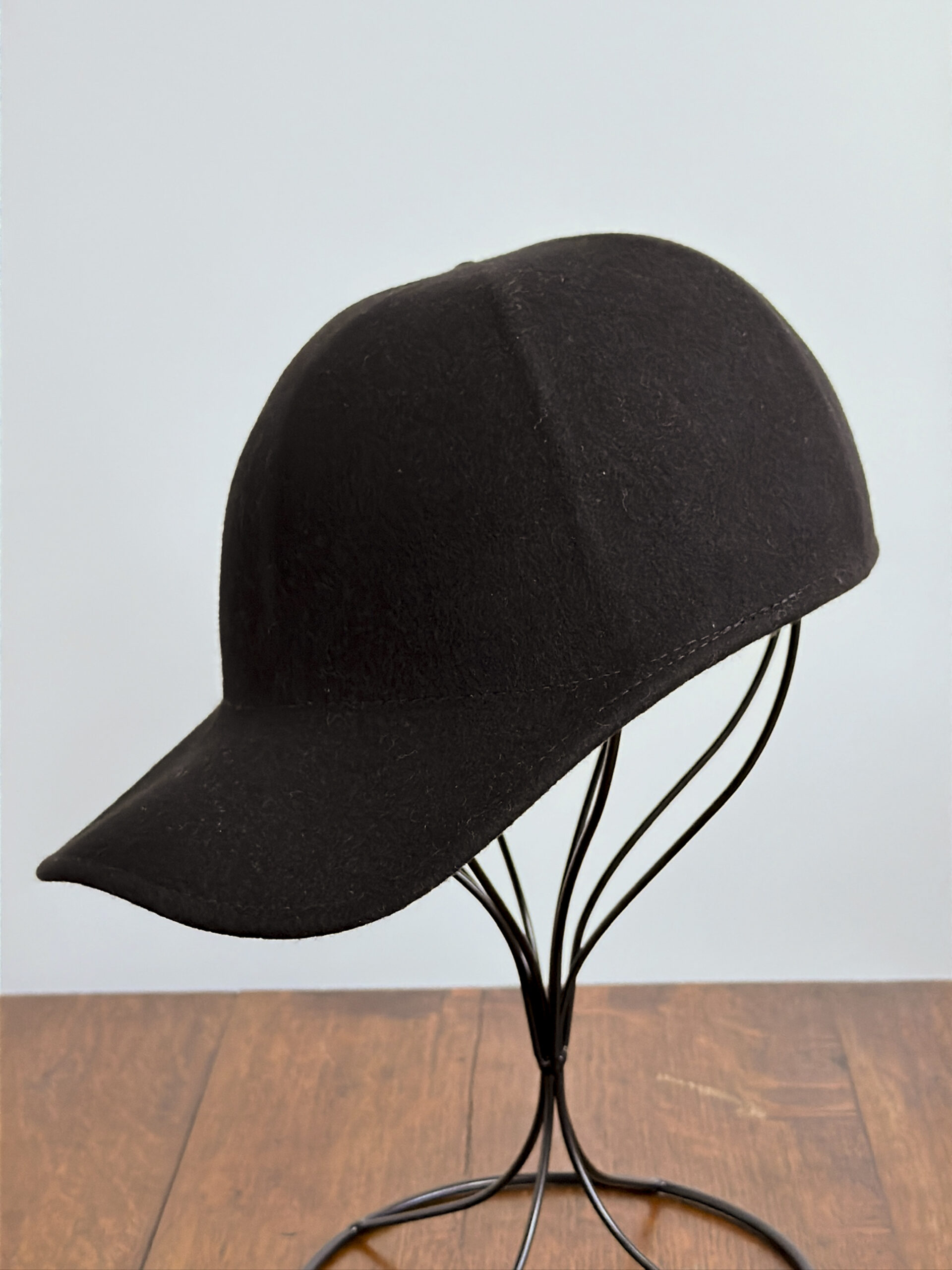 リビアナコンティ ウールキャップ