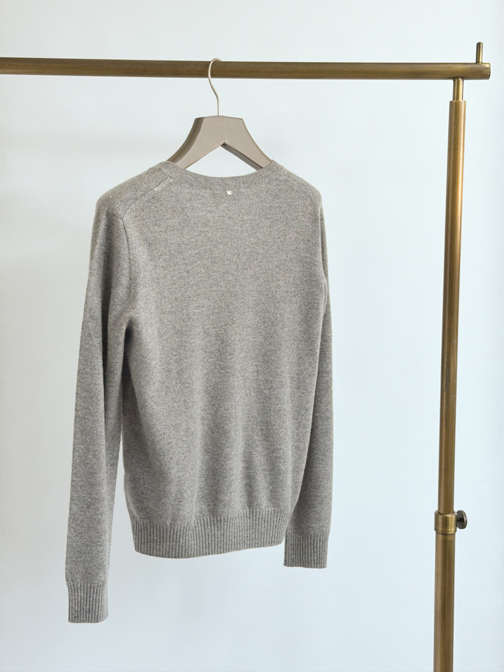 オルドス カシミヤ100 キーネックニットプルオーバー
