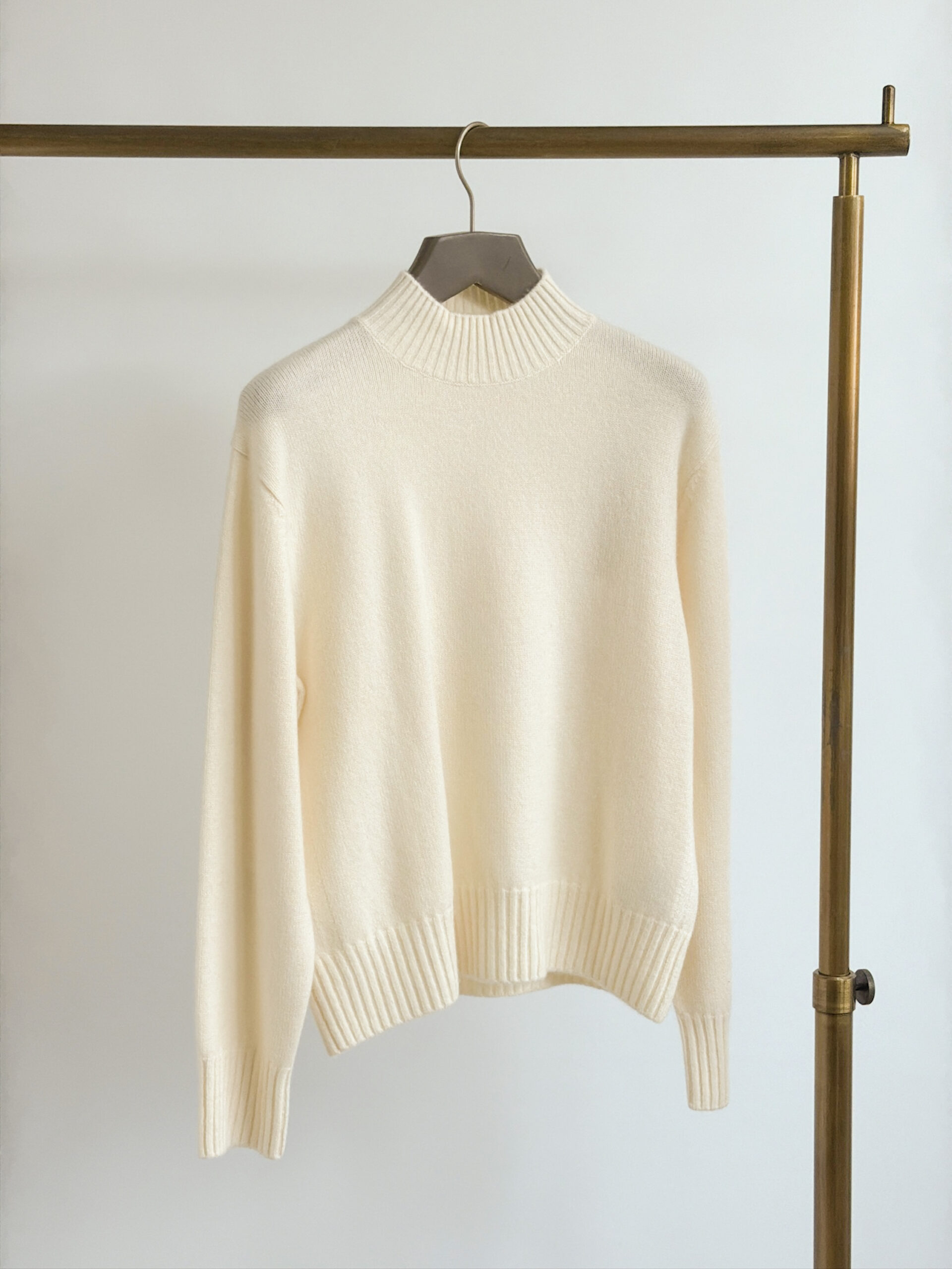 オルドス カシミヤ100 ハイネックニットプルオーバー